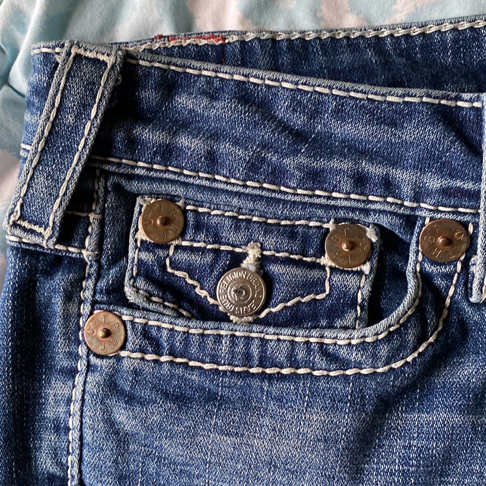 True Religion midi denim jean shorts-30 - Picture 4 of 5